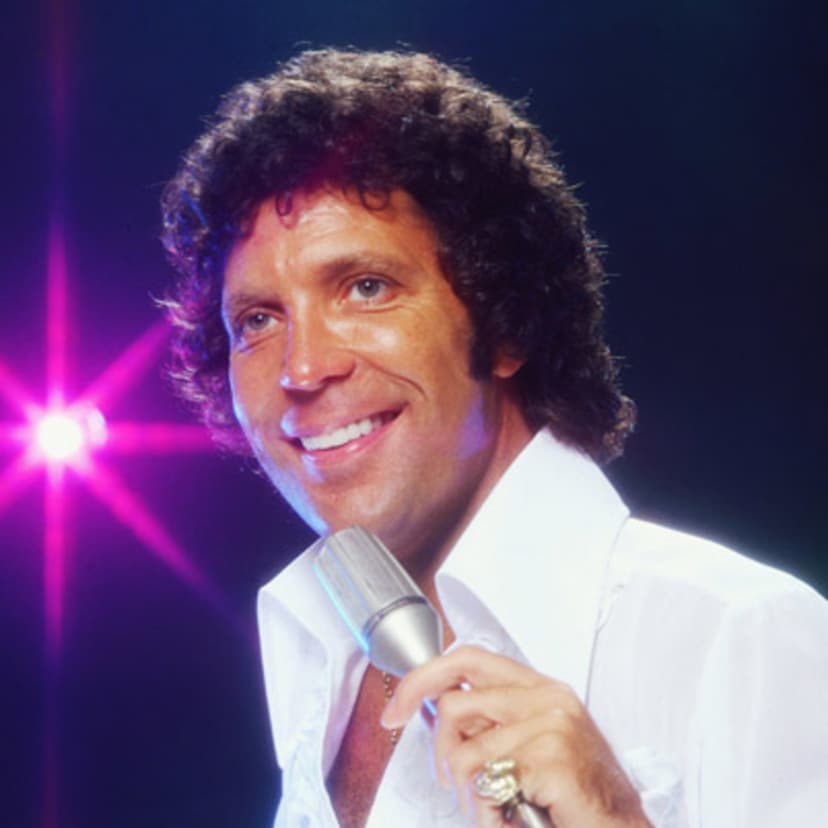 Tom Jones Cover Image