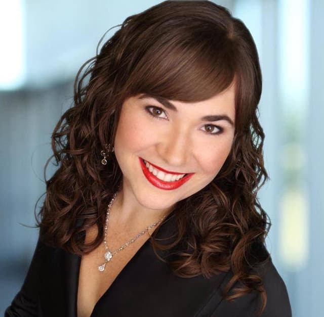 Things I would tell myself 10 years ago with Voice Teacher Marissa Bloom